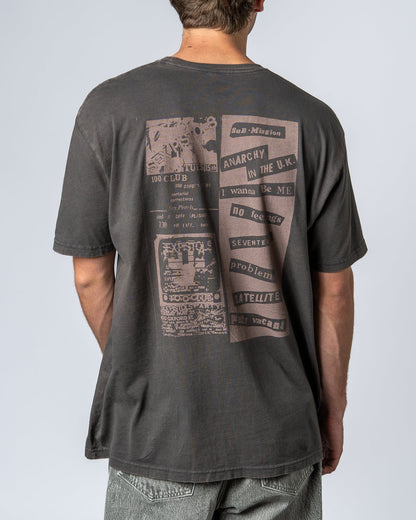 Sex Pistols 100 Club Stone Wash S/S Tee - Wash Black