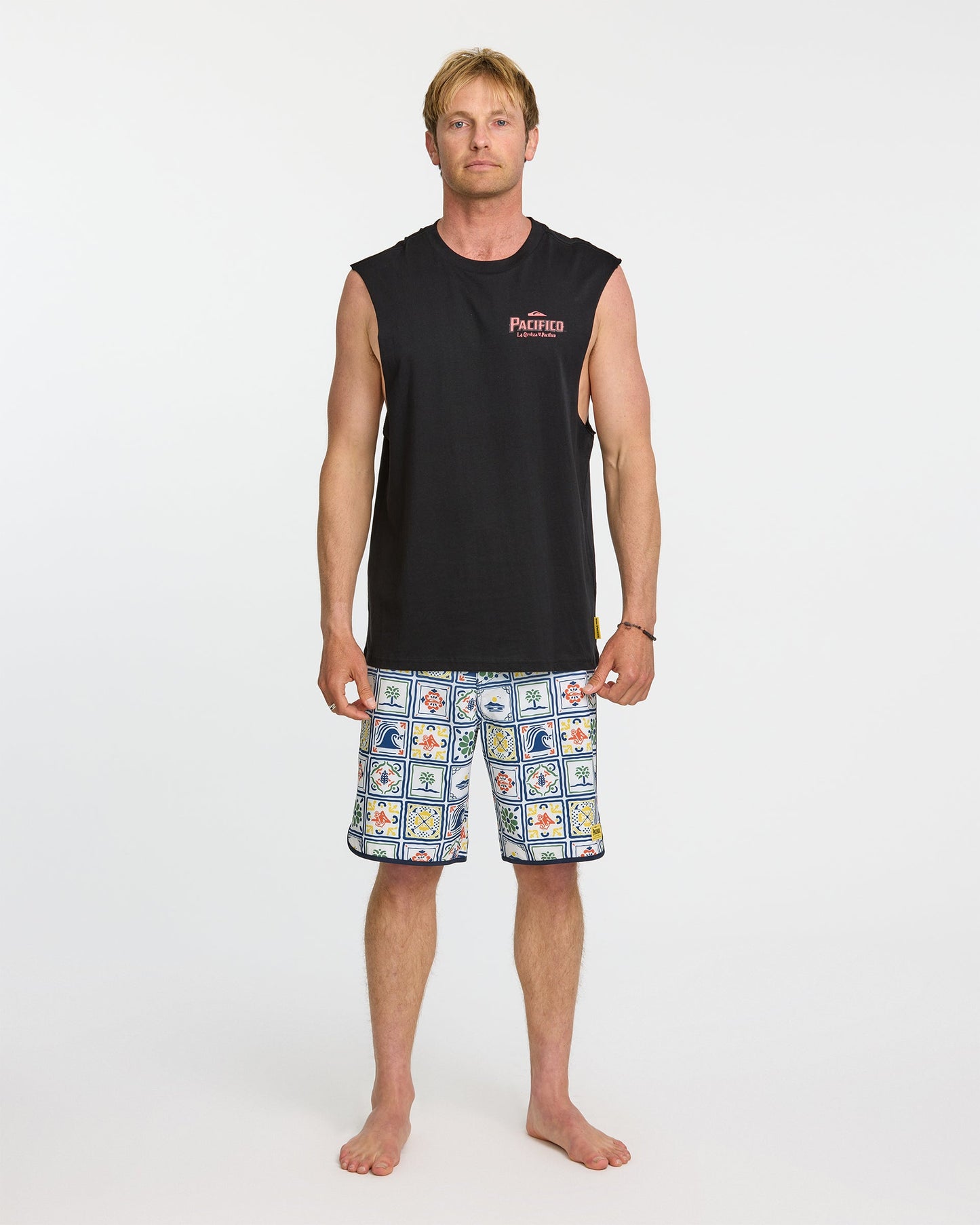 Pacifico Search For Beauty Muscle T-Shirt - Black